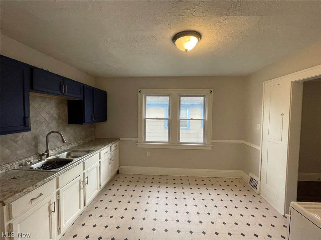 Sanda - Residential Lease