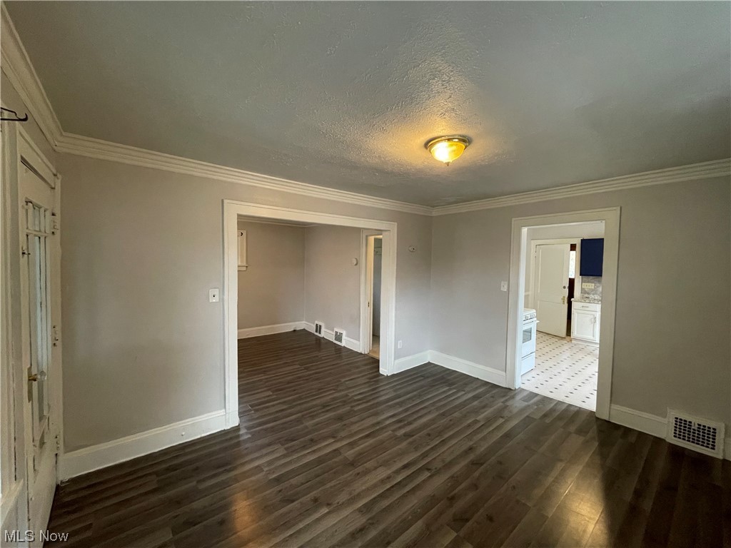 Sanda - Residential Lease