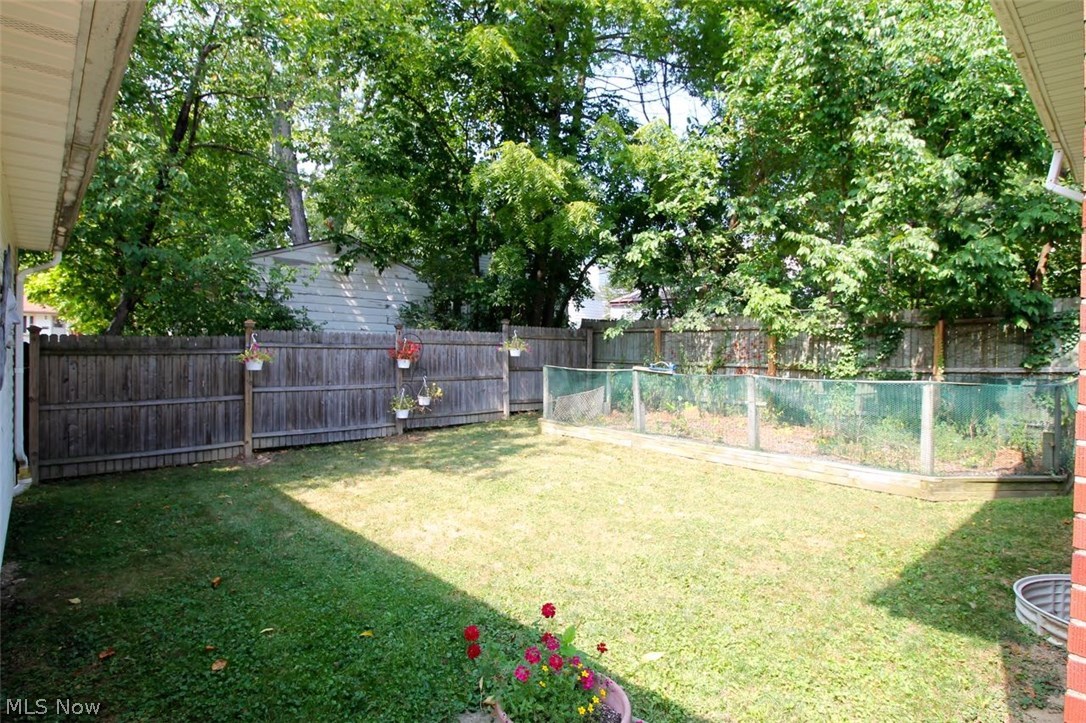 Akron Gardens - Residential
