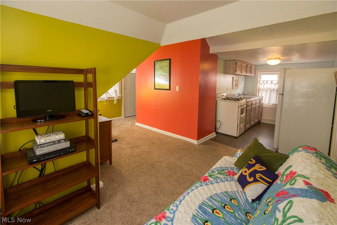 Bayes - Residential Income