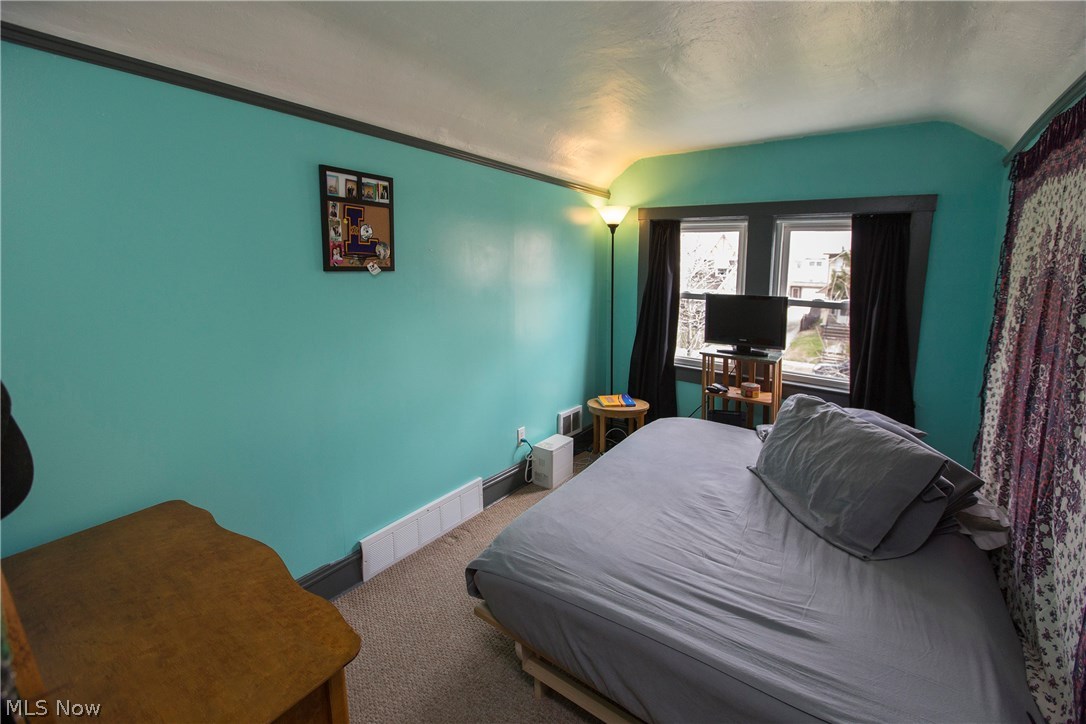 Bayes - Residential Income