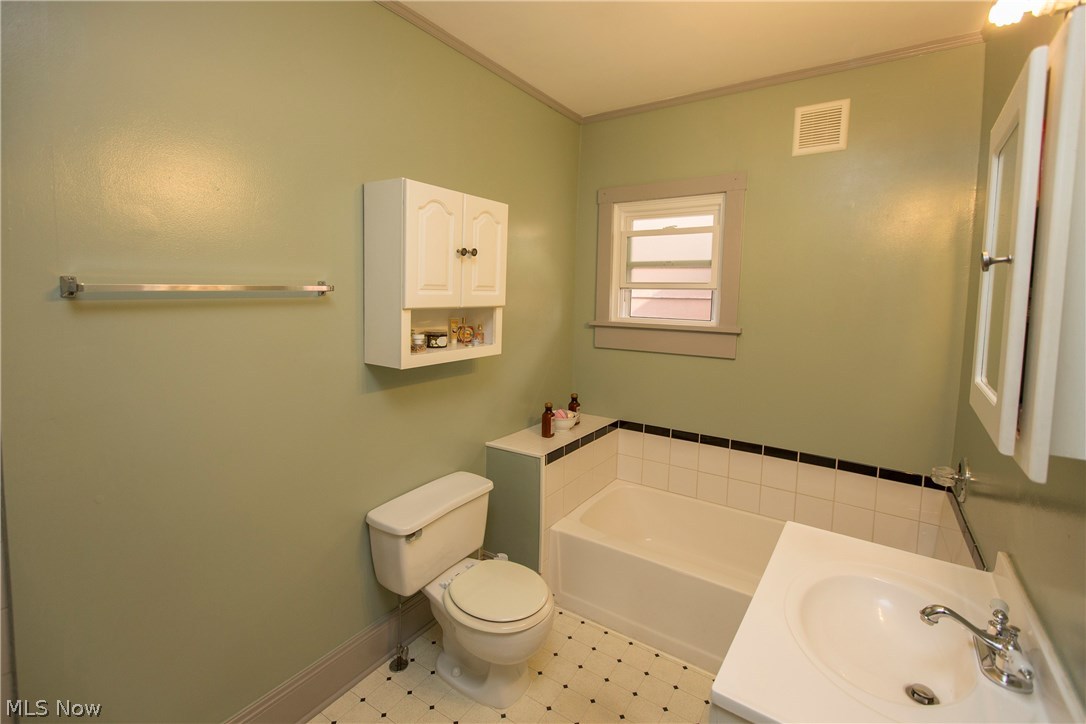 Bayes - Residential Income