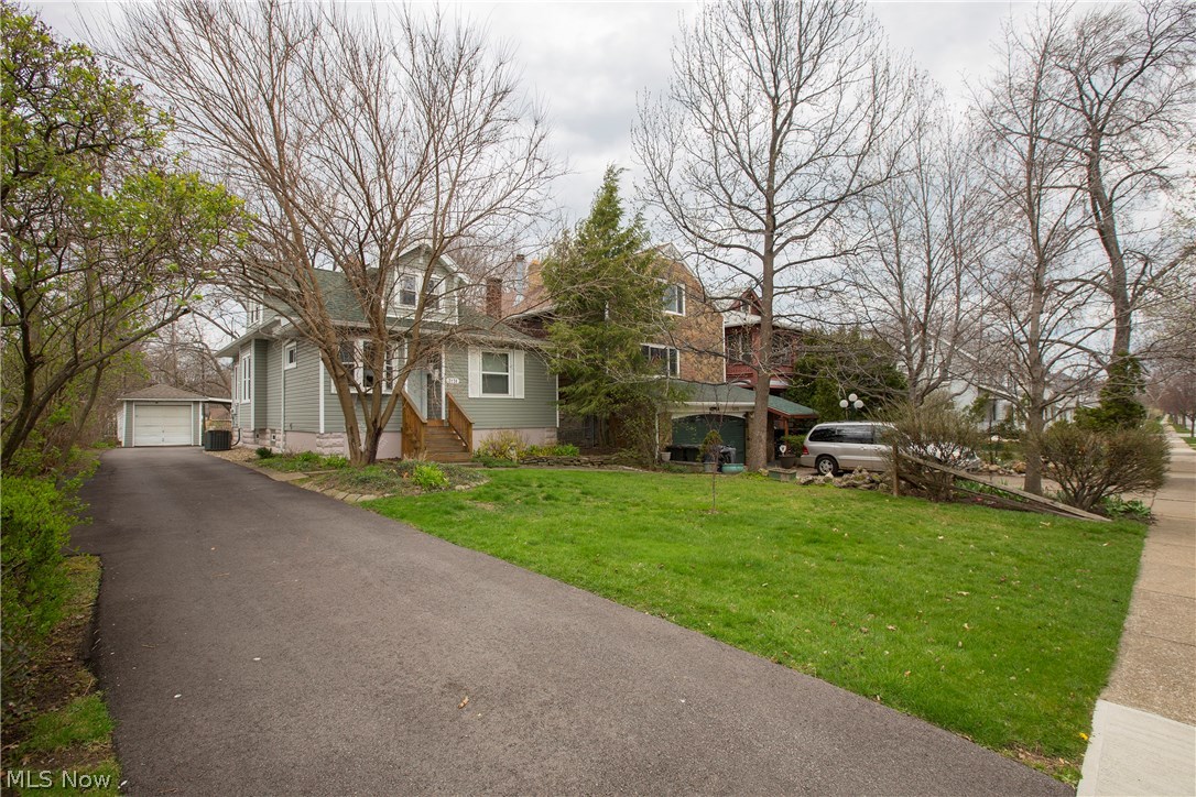 Bayes - Residential Income