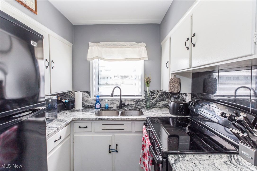 2431 Shaw Avenue, Cuyahoga Falls, Ohio image 13