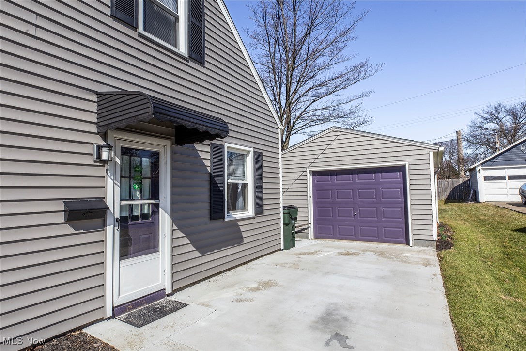 2431 Shaw Avenue, Cuyahoga Falls, Ohio image 32