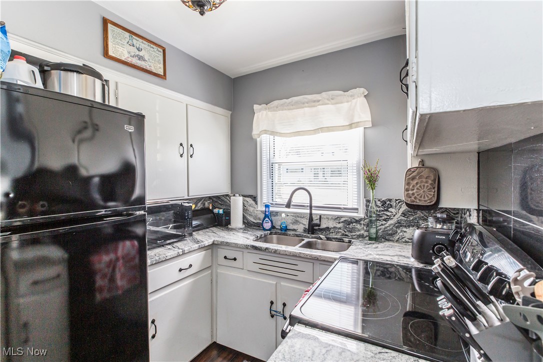 2431 Shaw Avenue, Cuyahoga Falls, Ohio image 12