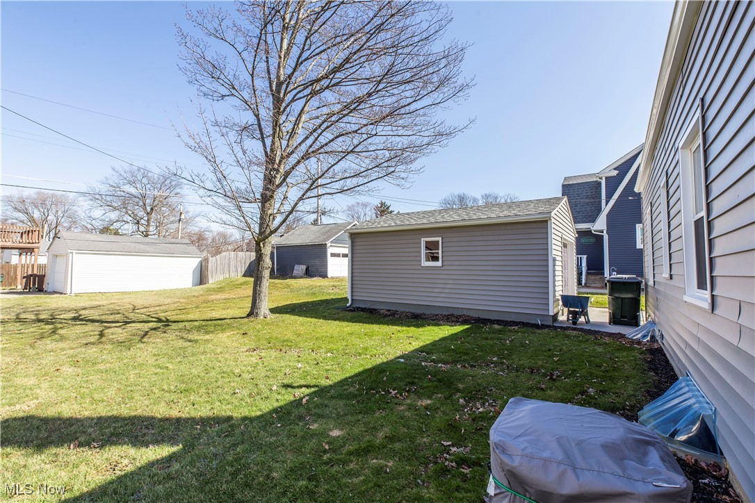 2431 Shaw Avenue, Cuyahoga Falls, Ohio image 33