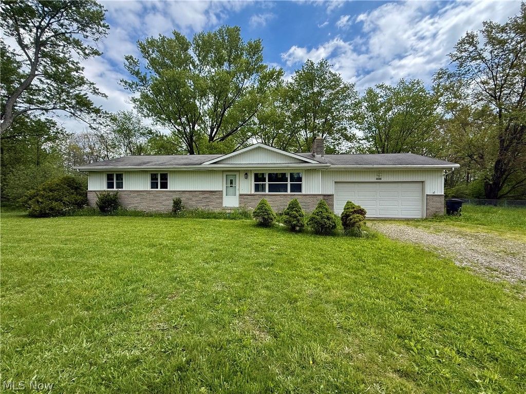 Photo of 4088 Lynwood DR, Kent, OH 44240 (MLS # 5209115)