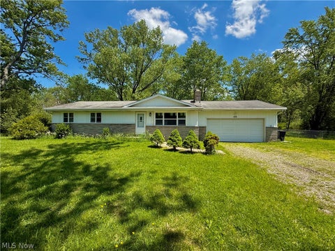 Homes For Sale - 4088 Lynwood Dr<br/> Kent, OH 44240