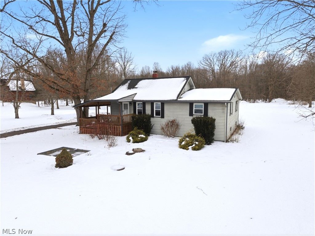 Photo of 6291 Downs Road NW, Warren, OH 44481 (MLS # 5185287)