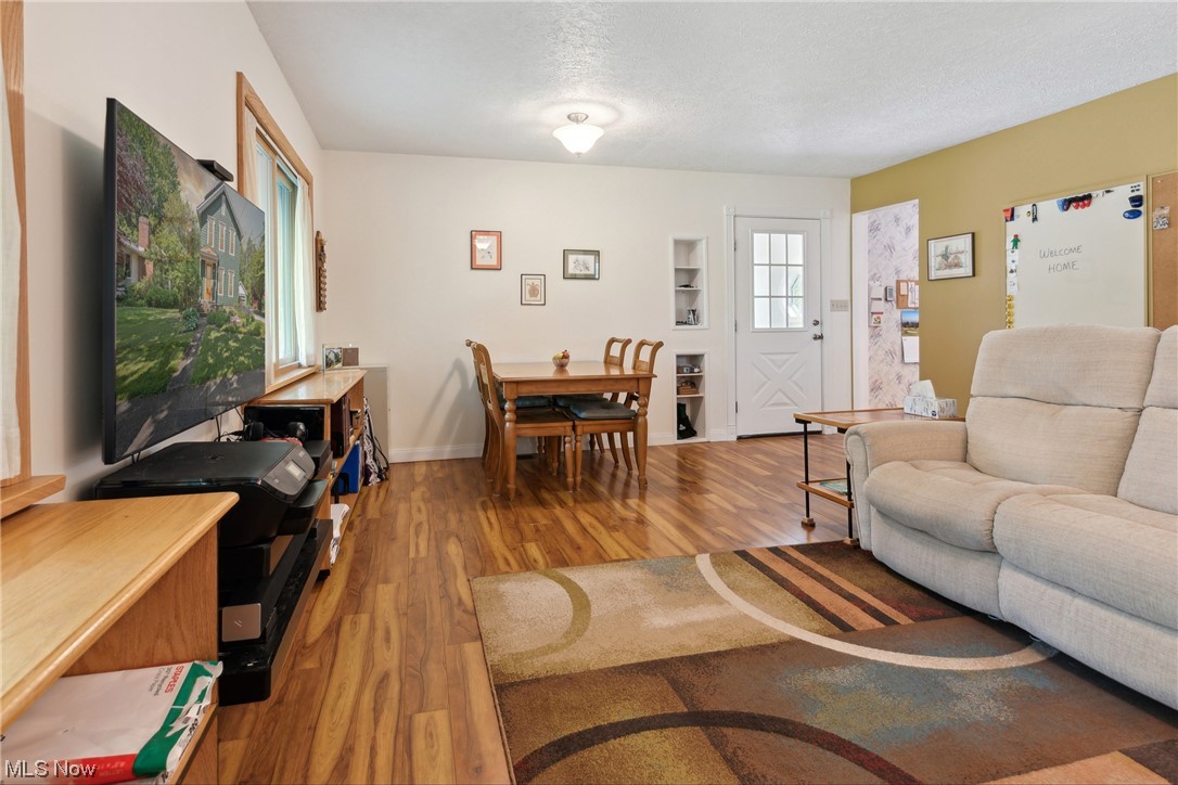 Hollywood Add - Residential