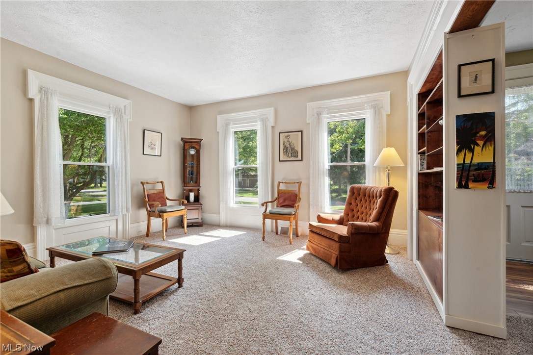 Hollywood Add - Residential