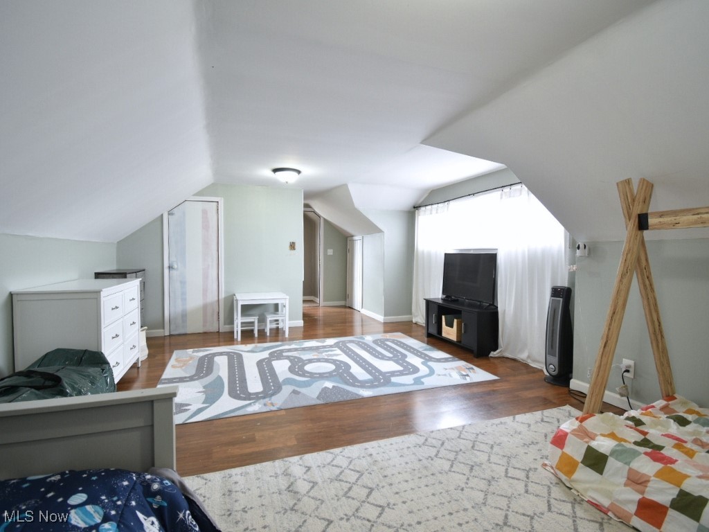 335 E 327th Street, Willowick, Ohio image 31