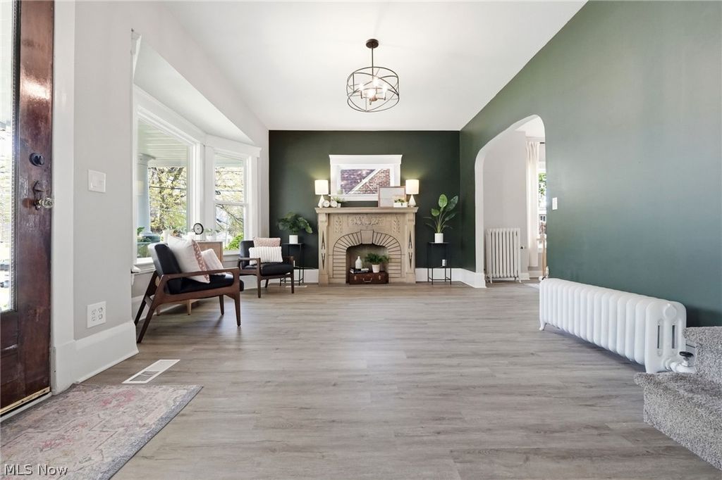 Photo of 17609 Larchwood Avenue, Cleveland, OH 44135 (MLS # 5204471)