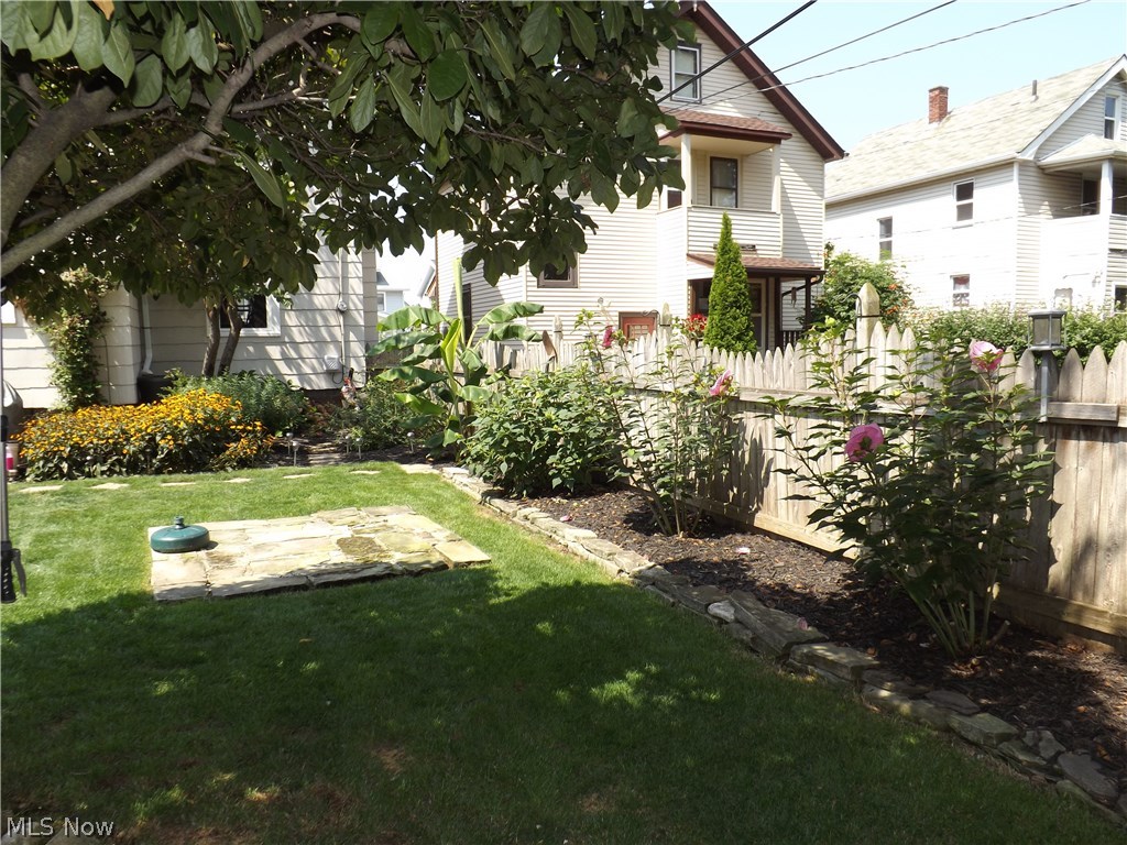 E G Gilberts 01 - Residential