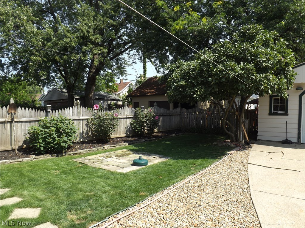 E G Gilberts 01 - Residential