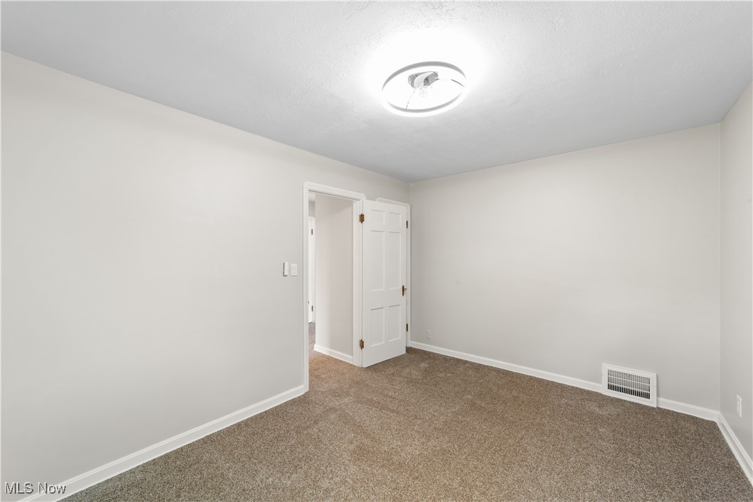 16209 Westdale Avenue, Cleveland, Ohio image 12