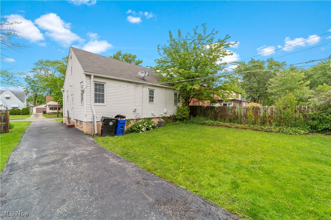 16209 Westdale Avenue, Cleveland, Ohio image 32
