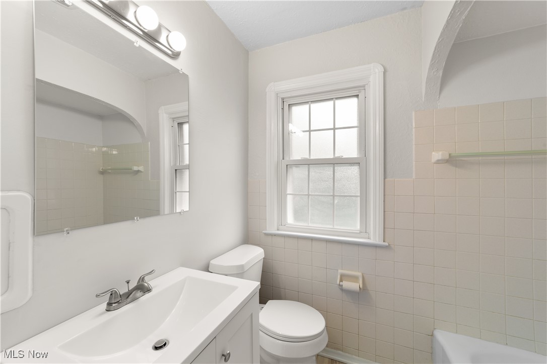 16209 Westdale Avenue, Cleveland, Ohio image 18