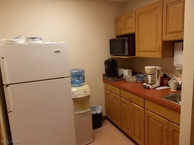 Higbee Ave Prof Bldg Condo - Commercial Lease