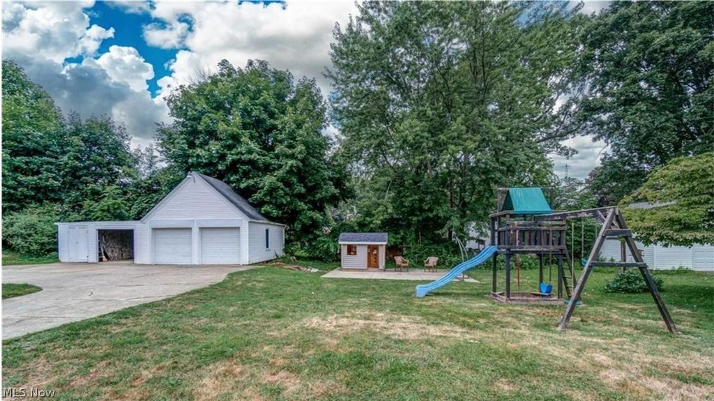 Photo of 1717 Harvard Avenue NW, Canton, OH 44703 (MLS # 5187772)