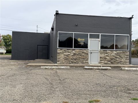 2030 Whipple Avenue NW Canton OH 44708