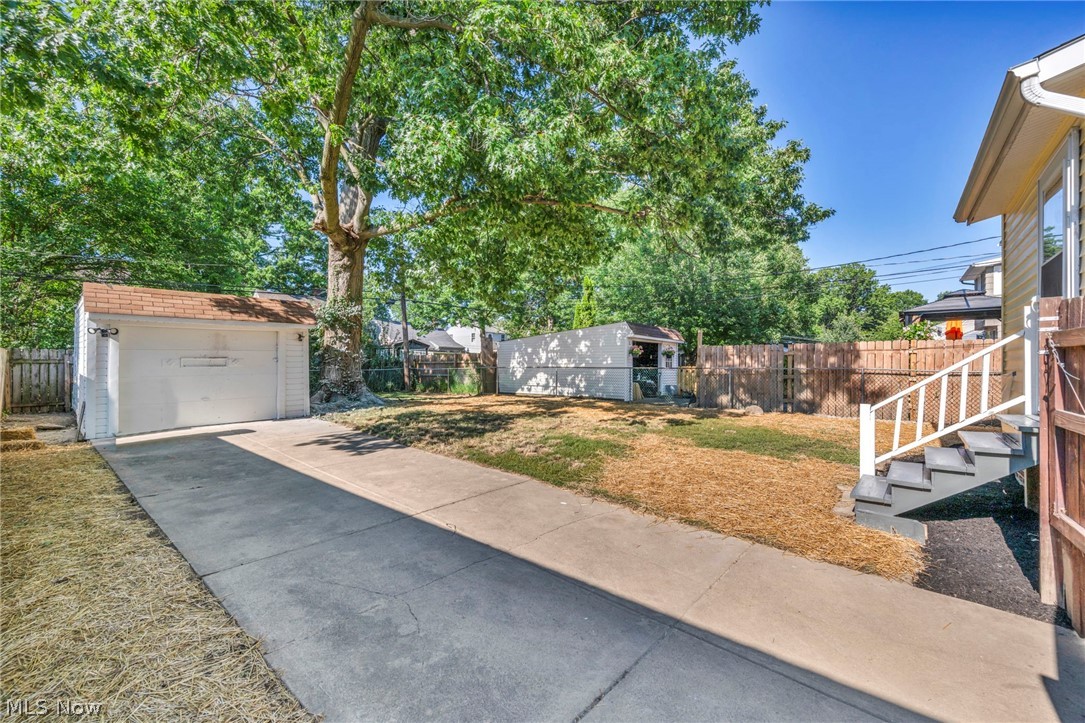 Shoreview 02 - Residential