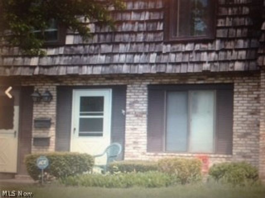 Short Sale subject to Lender Approval. Town home/ condo in good condition Living Room which connects to the  Eat-in Kitchen space.  upstairs and find 2 Bedrooms and a Full Bathroom. Rear sliding doors lead to a fenced in Patio. Maintenance free living.