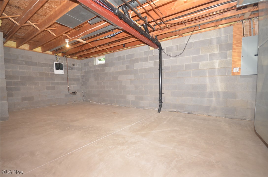 3297 Bath Heights Drive, Cuyahoga Falls, Ohio image 34