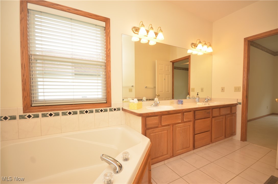 3297 Bath Heights Drive, Cuyahoga Falls, Ohio image 25