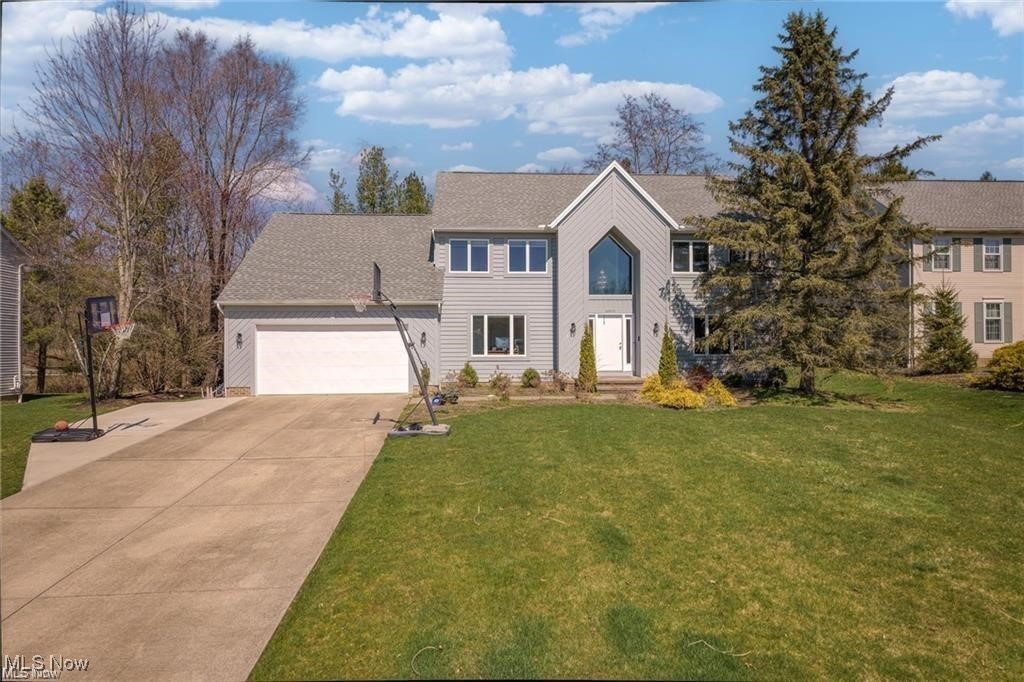32875 Aspen Glen Drive, Solon, Ohio image 1