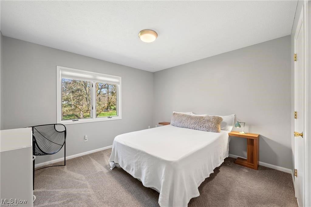 32875 Aspen Glen Drive, Solon, Ohio image 34