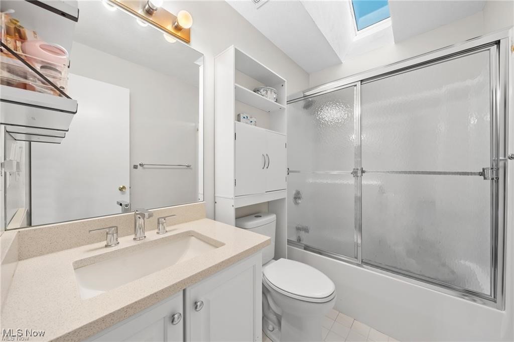 32875 Aspen Glen Drive, Solon, Ohio image 38
