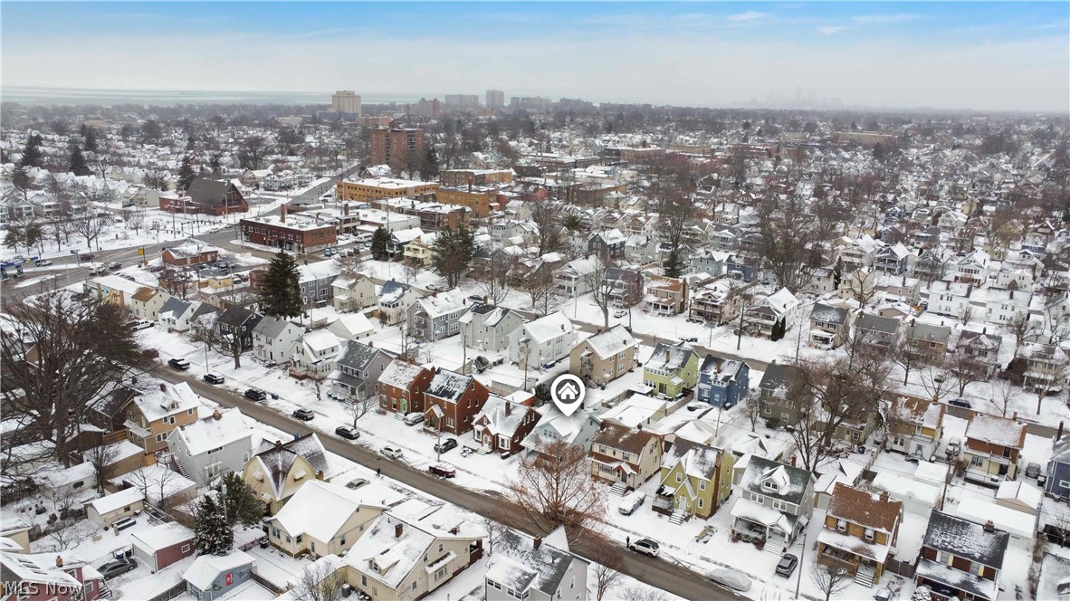 Olive M Wagar Estate - Residential