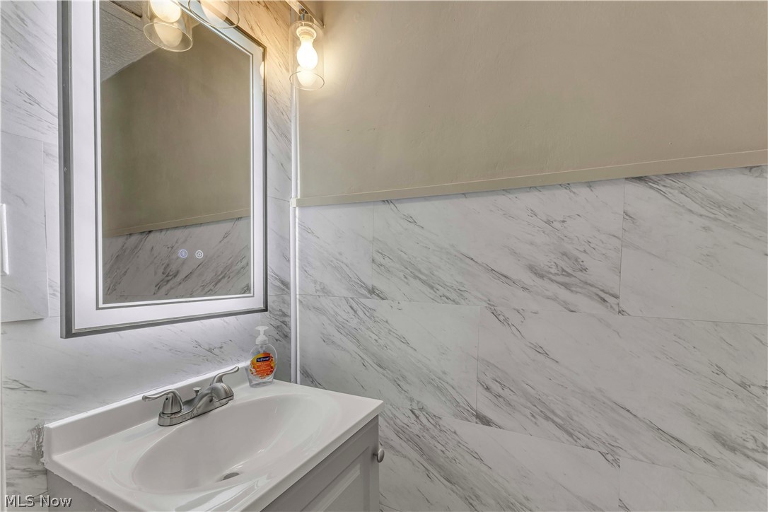 Olive M Wagar Estate - Residential