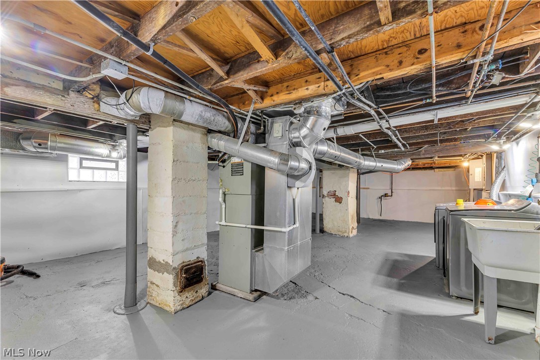 Olive M Wagar Estate - Residential