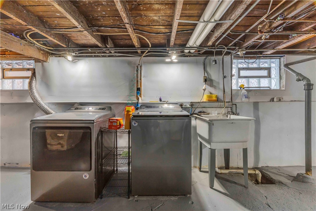 Olive M Wagar Estate - Residential