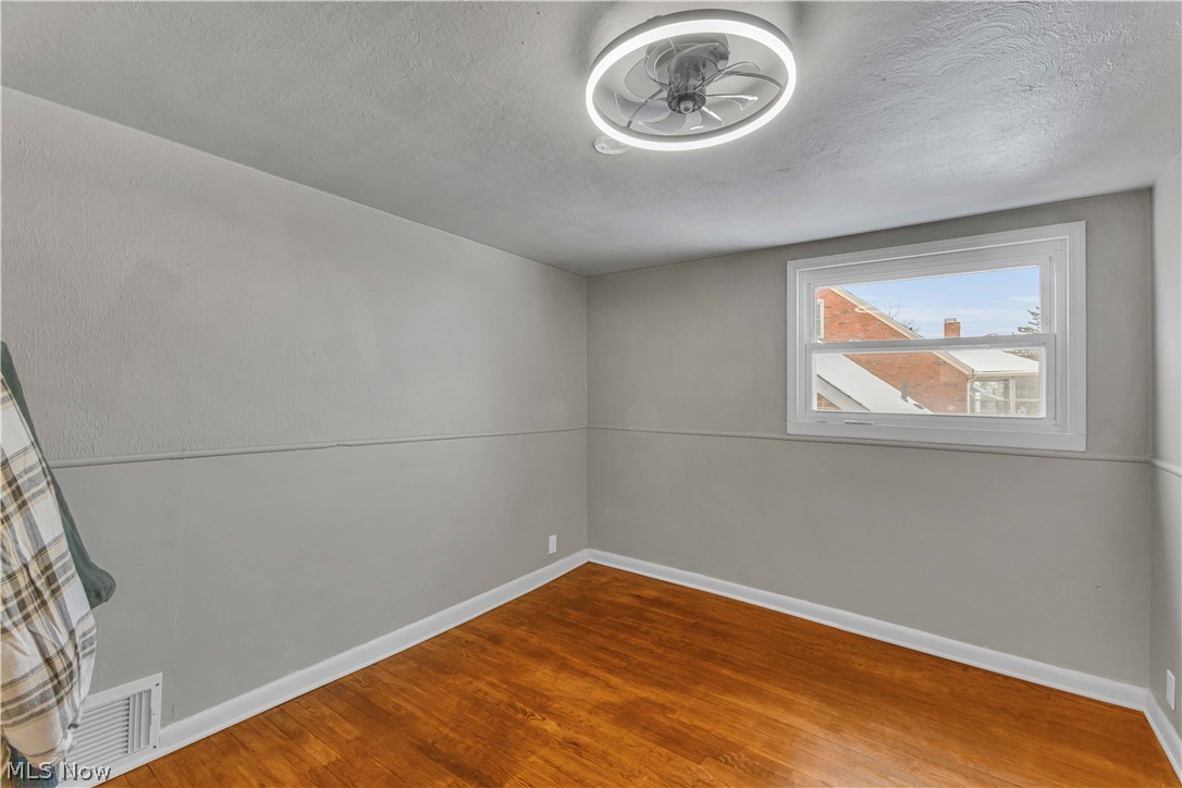 Olive M Wagar Estate - Residential