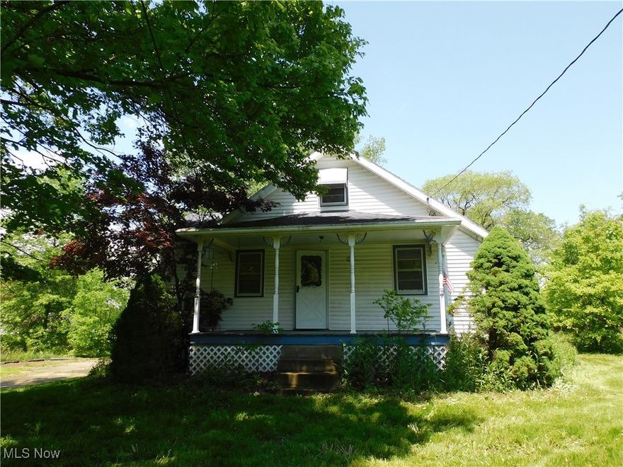 This charming Cape Cod home situated on two beautiful 1-acre parcels (2 acres total), offering space, comfort, and room to grow.
Step inside to discover a freshly painted interior with brand new vinyl/LVT flooring and fresh paint throughout. The first floor features two spacious bedrooms, each with generous closet space, and a full modern bathroom. Upstairs, you'll find 2 cozy bedrooms with built-in storage, perfect for a guest room, office, or creative space.
The bright and sunny living room is highlighted by a large picture window, providing warm natural light and a welcoming atmosphere. The modern kitchen is both stylish and functional, offering ample cupboard and counter space for cooking and entertaining. The full unfinished basement is a blank canvas, ready to be transformed into a rec room, family area, hobby space, or additional living area.
Outside, this property continues to impress with a large 2-car garage offering extra room for storage, and a spacious 2-story barn with a loft — ideal for a workshop, studio, she-shed/he-shed, or additional storage needs.
With public water, gas, and a septic system in place, this home combines country living with modern utilities. Whether you're looking to settle in or expand, this property provides the space and versatility to make it your own.