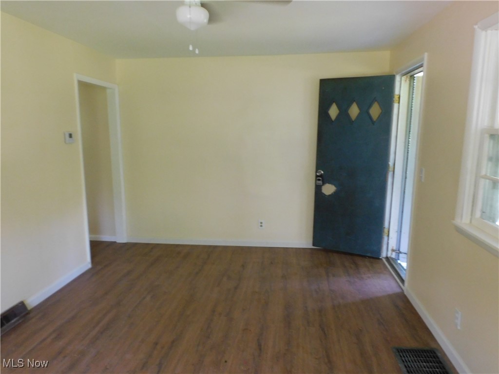 339 NE Johnson Plank Road, Warren, Ohio image 15