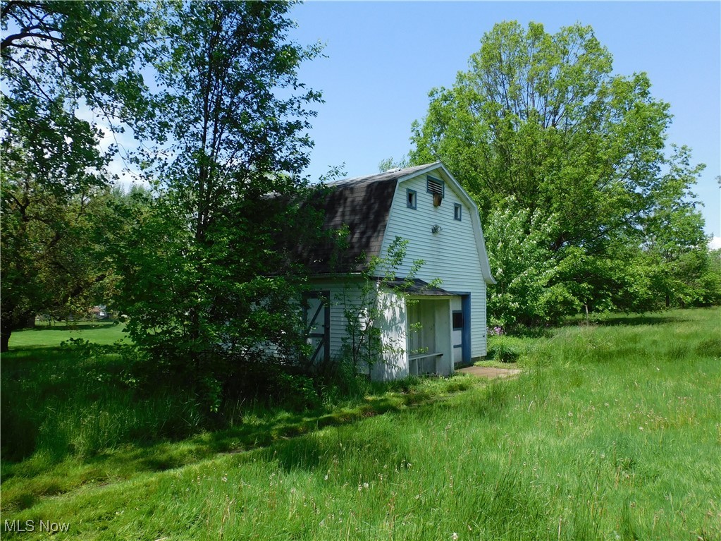 339 NE Johnson Plank Road, Warren, Ohio image 13