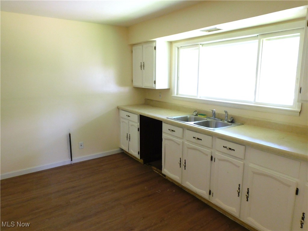 339 NE Johnson Plank Road, Warren, Ohio image 17