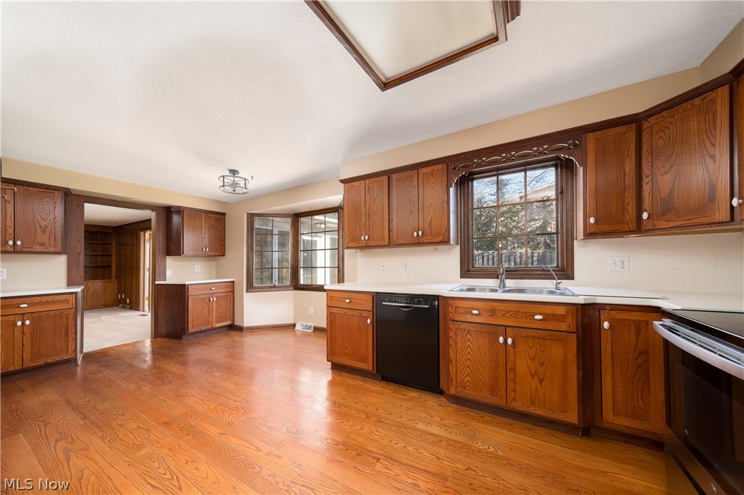 Bob-O-Link - Residential