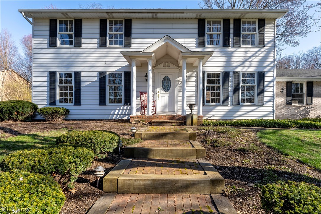 Bob-O-Link - Residential