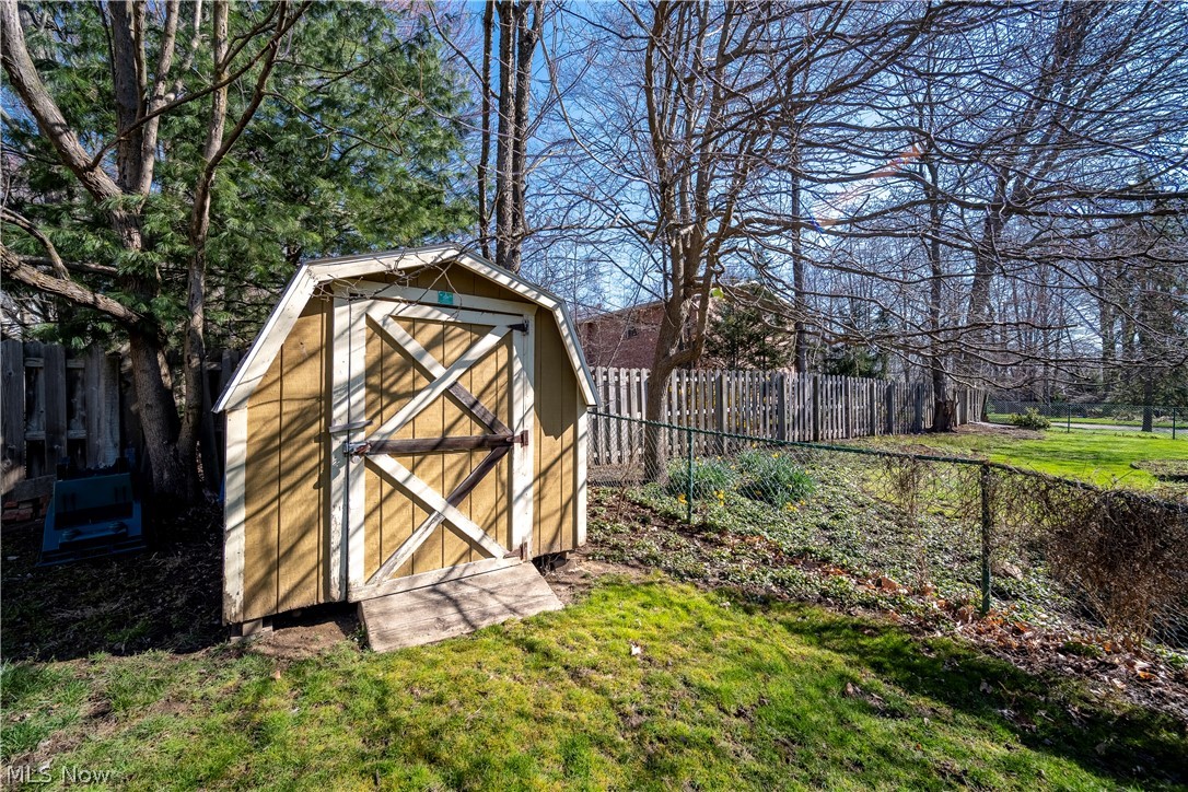 Bob-O-Link - Residential