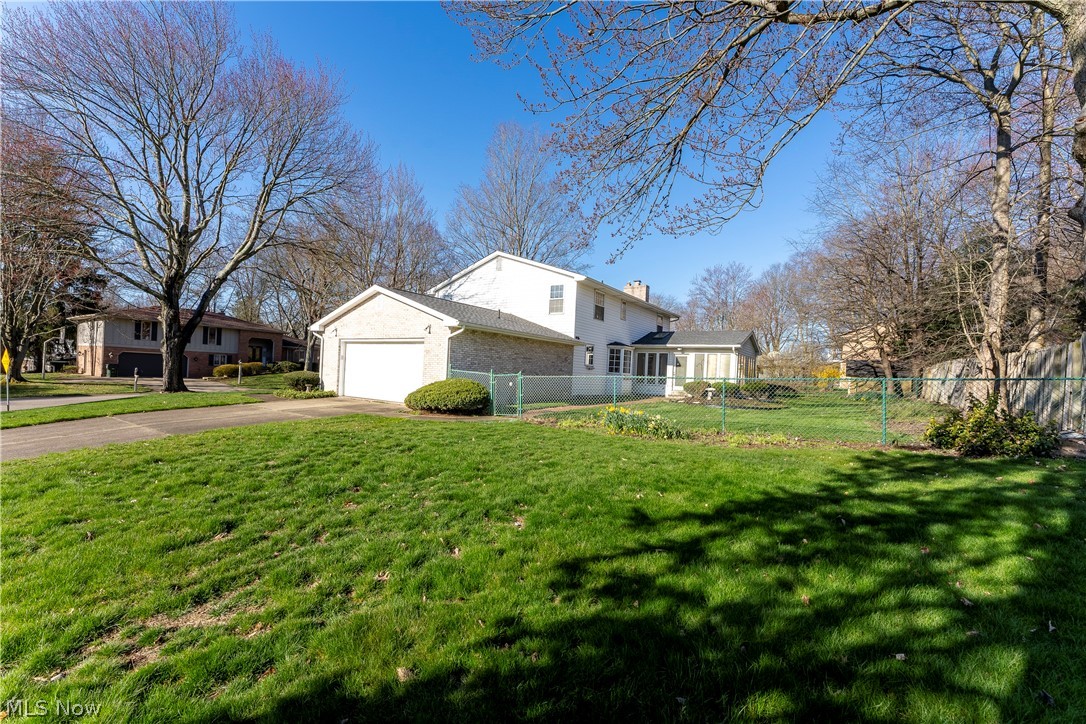 Bob-O-Link - Residential