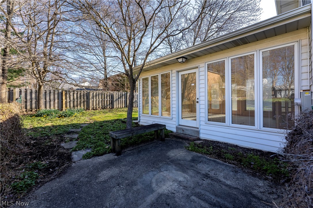 Bob-O-Link - Residential