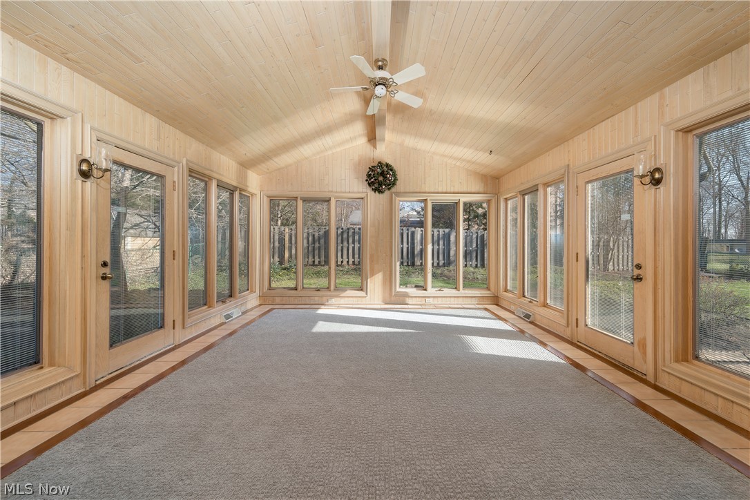 Bob-O-Link - Residential