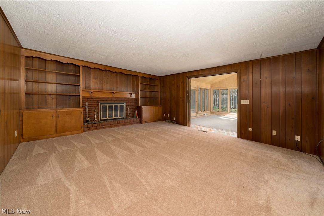 Bob-O-Link - Residential