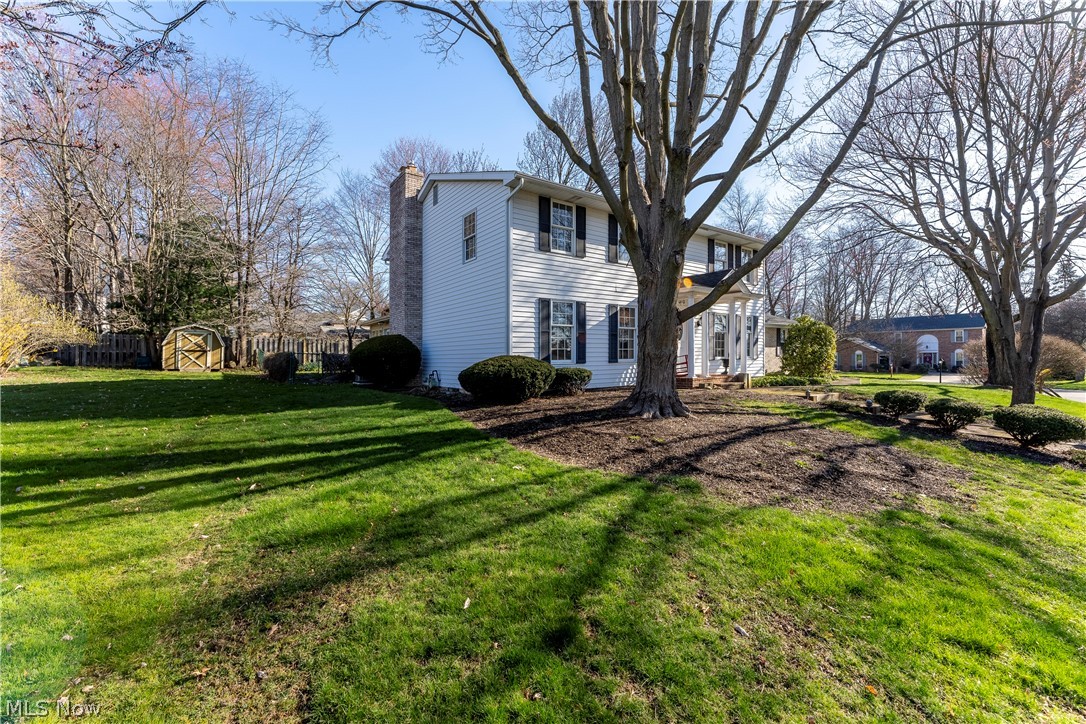 Bob-O-Link - Residential